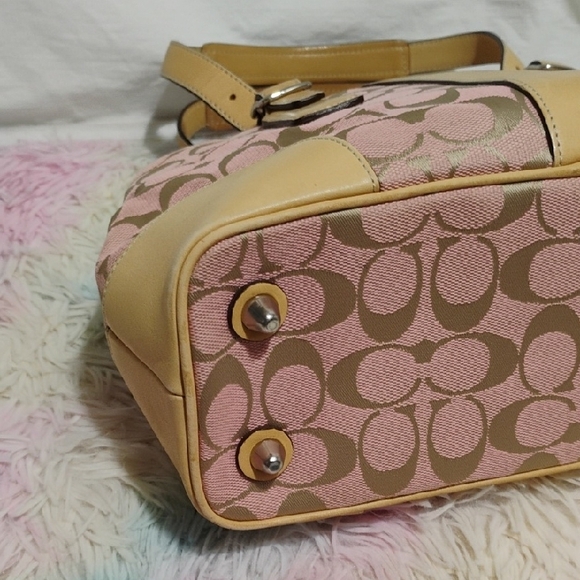 SALE! Coach 🩷 Pink/Tan Canvas/Leather Y2K Shoulder Bag Signature Monogram - Picture 10 of 15